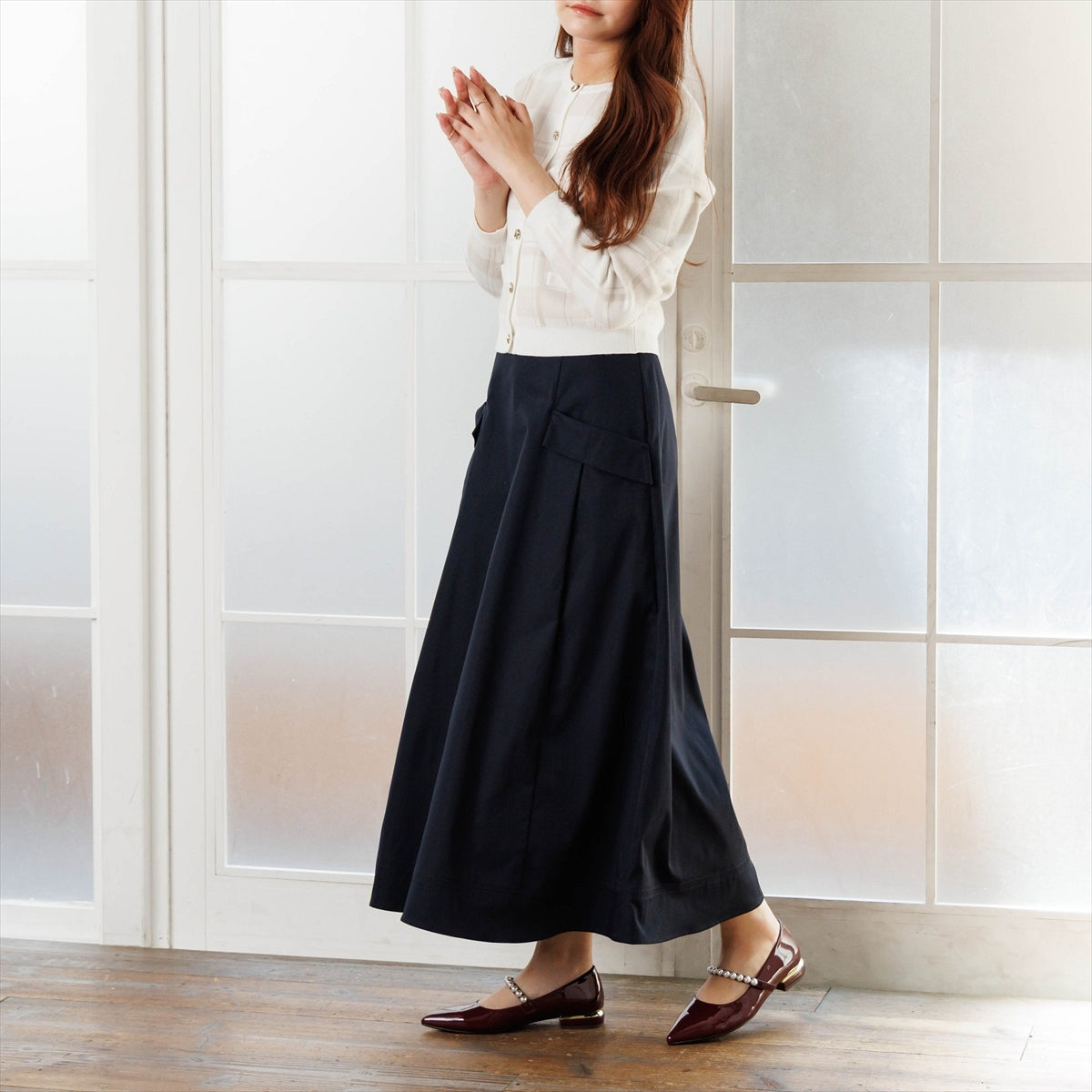 《予約/9月中旬入荷予定》【26AW】パールストラップパンプス/564304