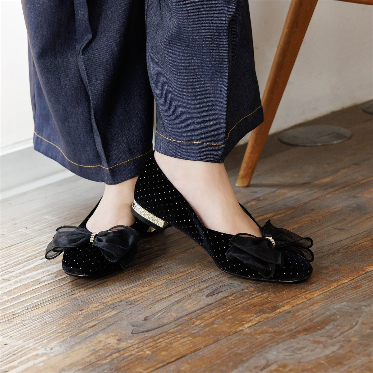 《予約/9月下旬入荷予定》【26AW】チュールリボンフラットパンプス/564308