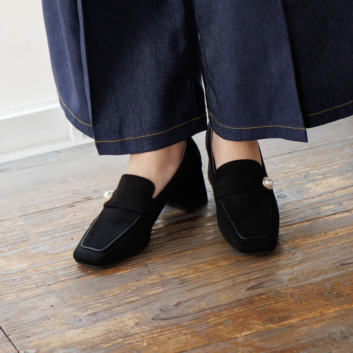 《予約/10月上旬入荷予定》【26AW】パールモチーフヒールローファー/564310