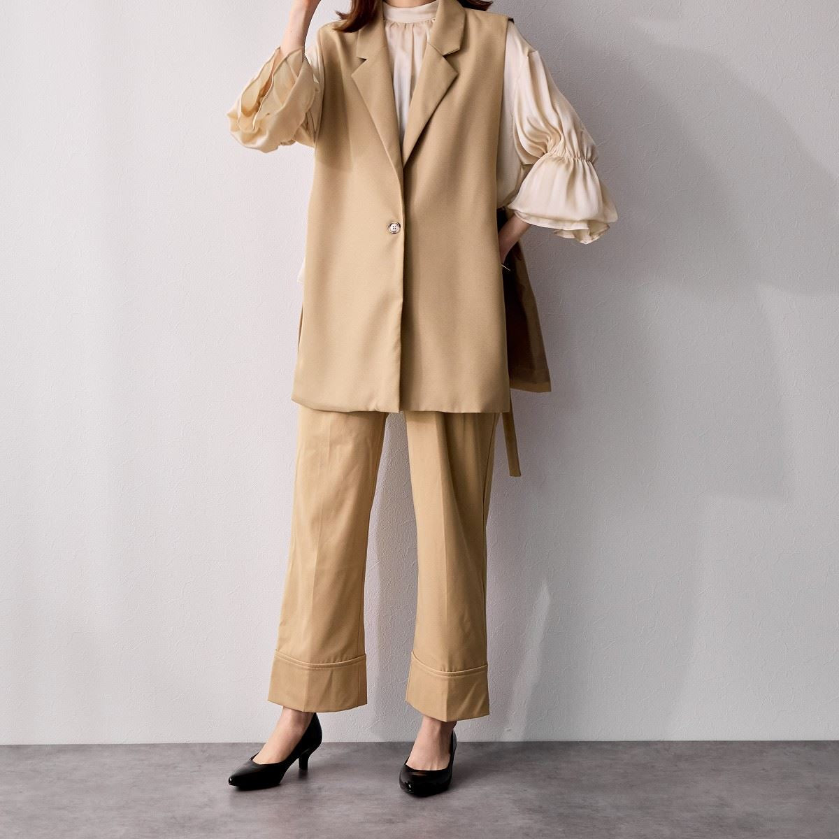 【WEB限定デザイン/再入荷】アシンメトリーポインテッドトゥパンプス/640002