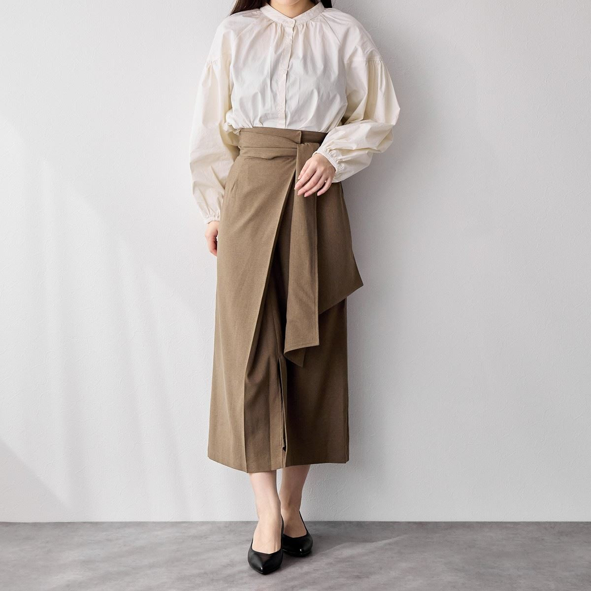 【WEB限定デザイン/再入荷】アシンメトリーポインテッドトゥパンプス/640002