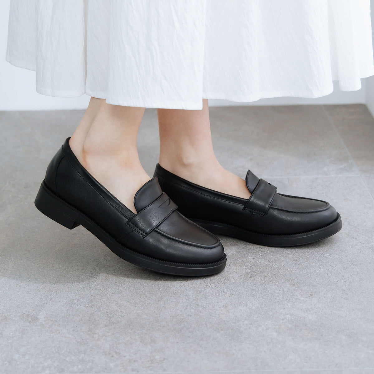 《一部予約/7月上旬入荷予定》【26SS/WEB限定デザイン】ふわかるローファー/640015