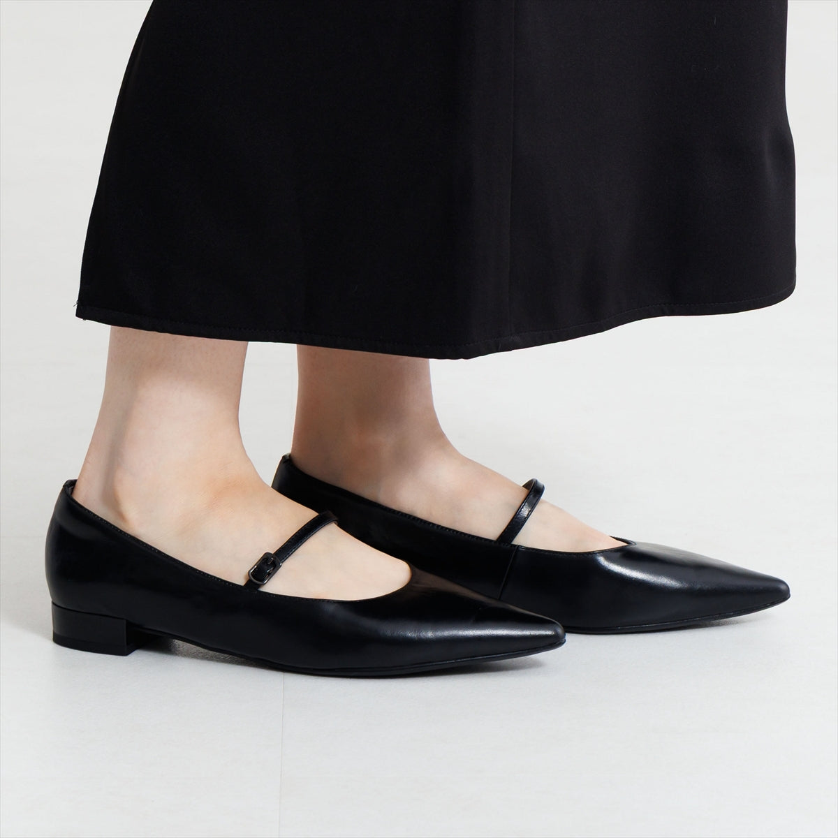 【26SS/WEB限定デザイン】配色ヒールストラップフラットパンプス/640016