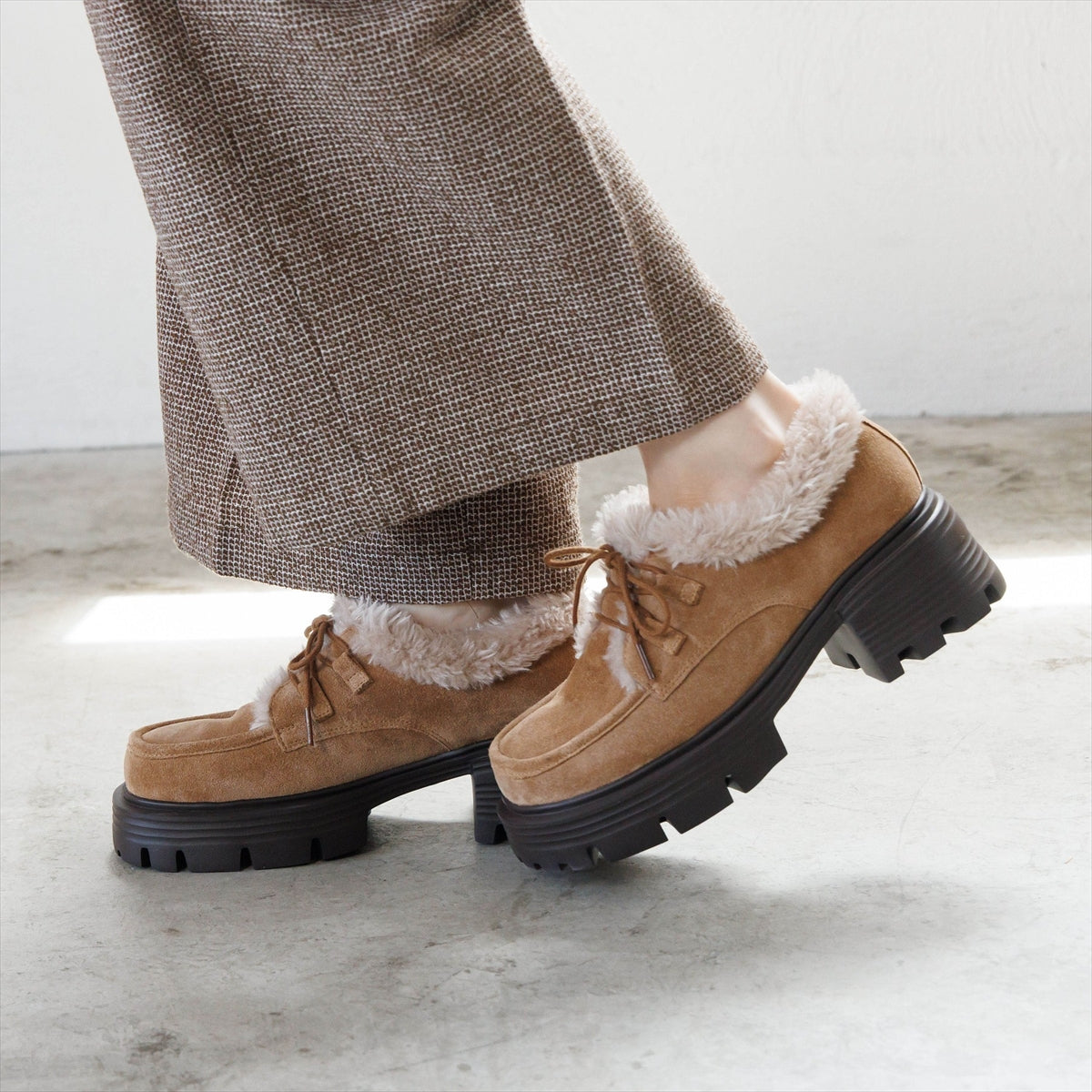 【26AW/WEB限定デザイン】ファーデザインレースアップシューズ/640019