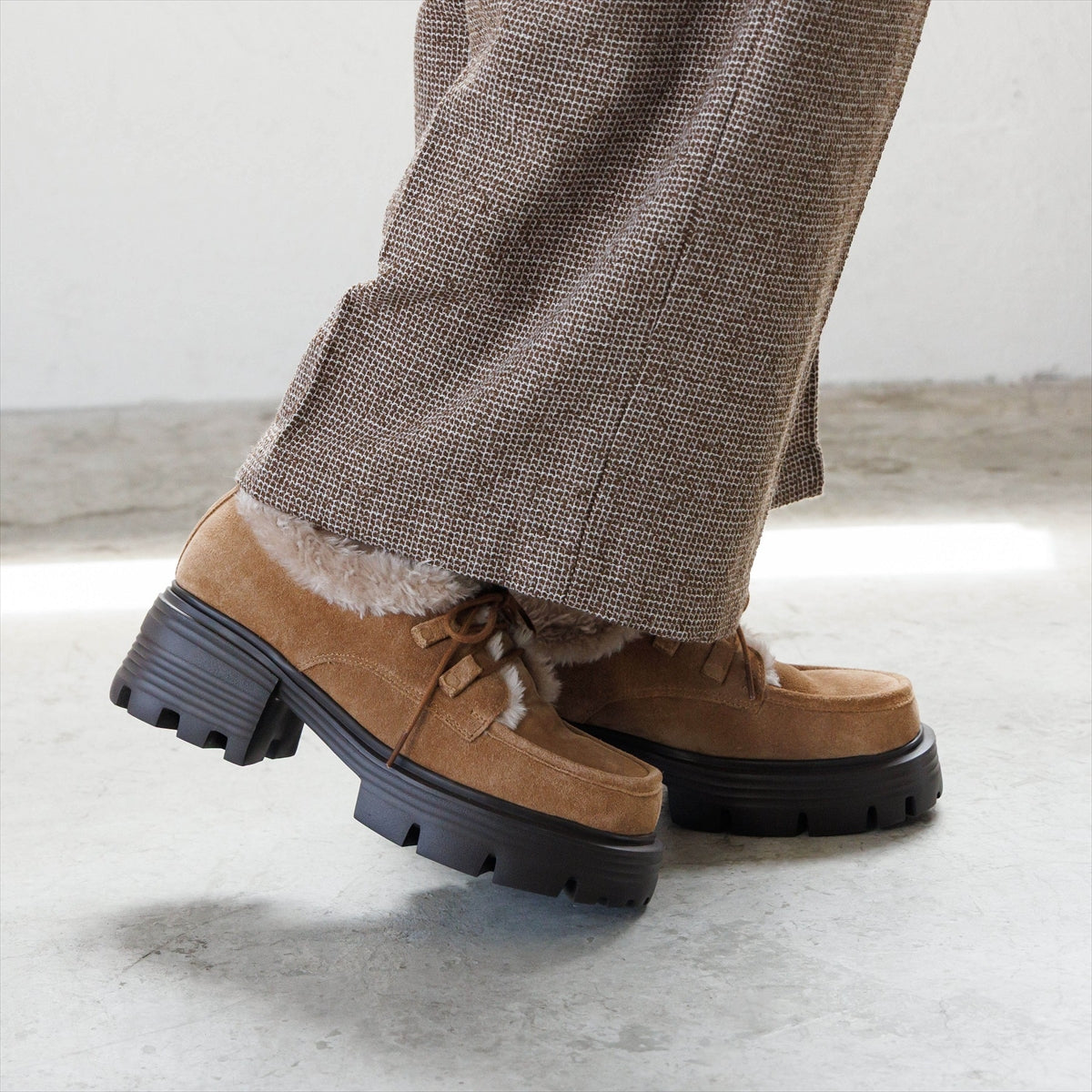 【26AW/WEB限定デザイン】ファーデザインレースアップシューズ/640019