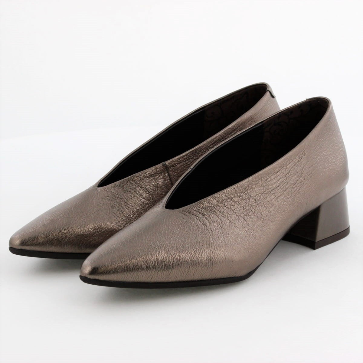 【SALE】Vカットブロックヒールパンプス/641309