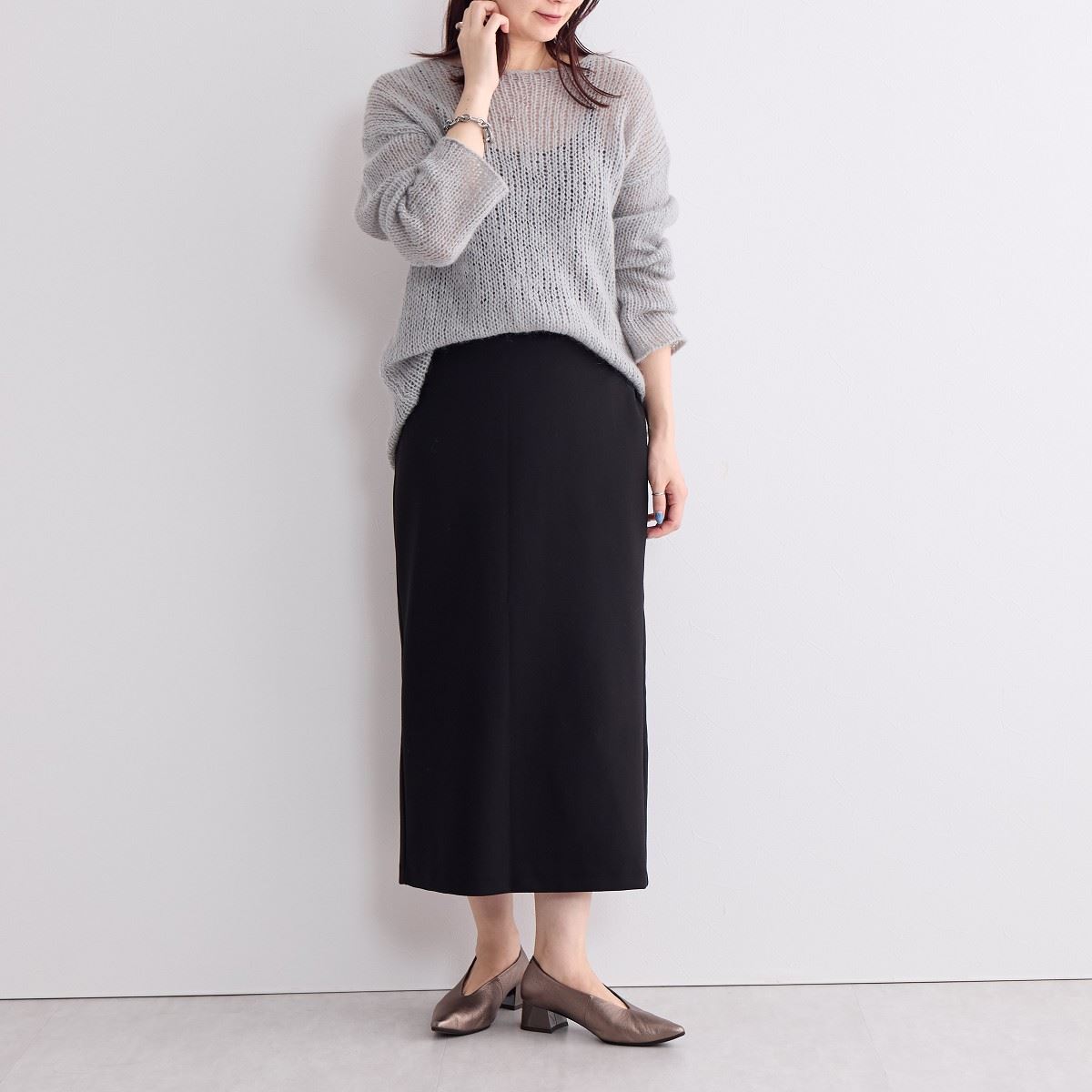 【SALE】Vカットブロックヒールパンプス/641309
