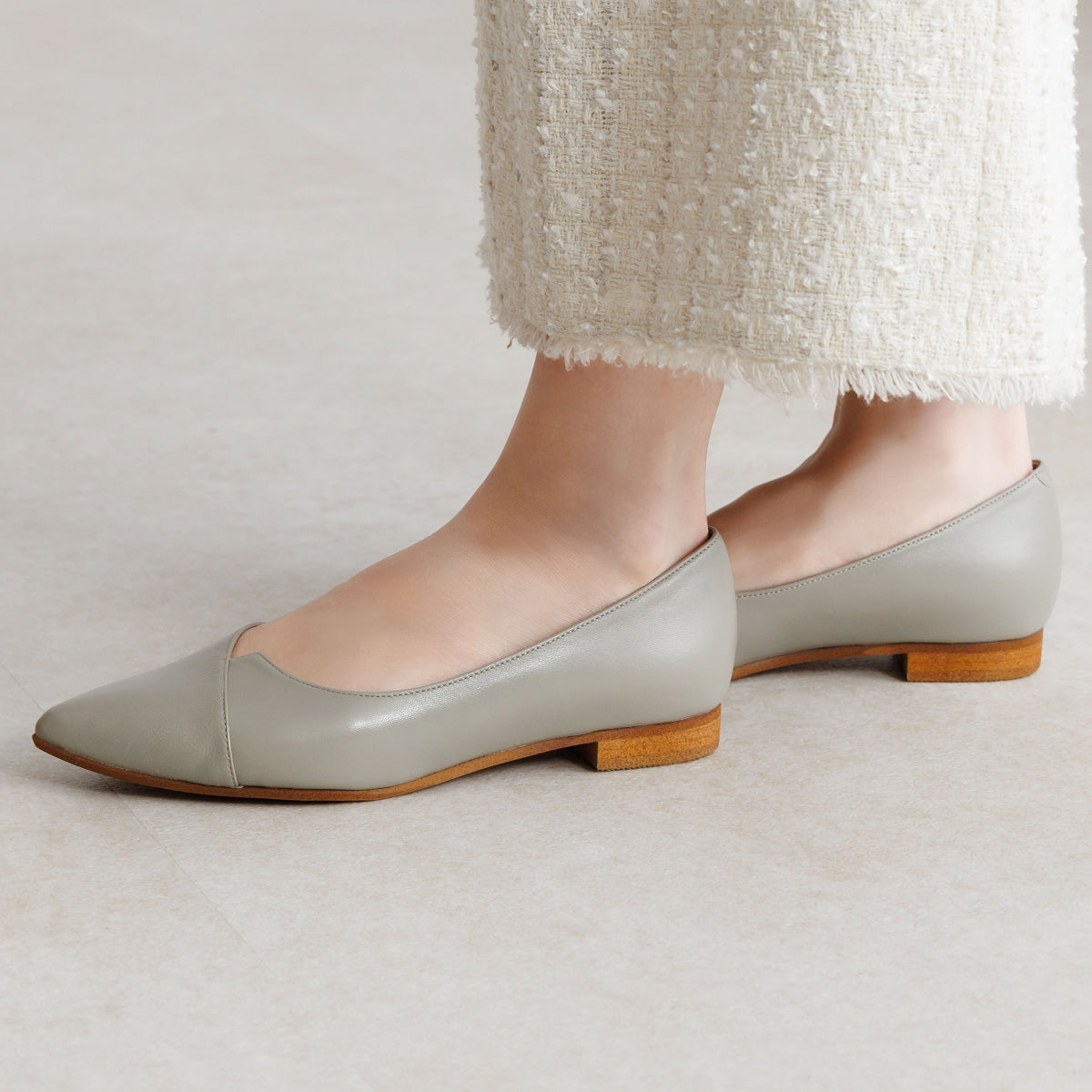 【SALE】アシンメトリーVカットフラットパンプス/741316