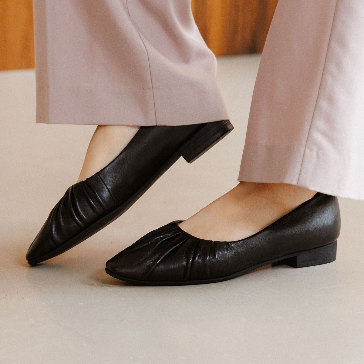 【SALE】ギャザーフラットパンプス/651101
