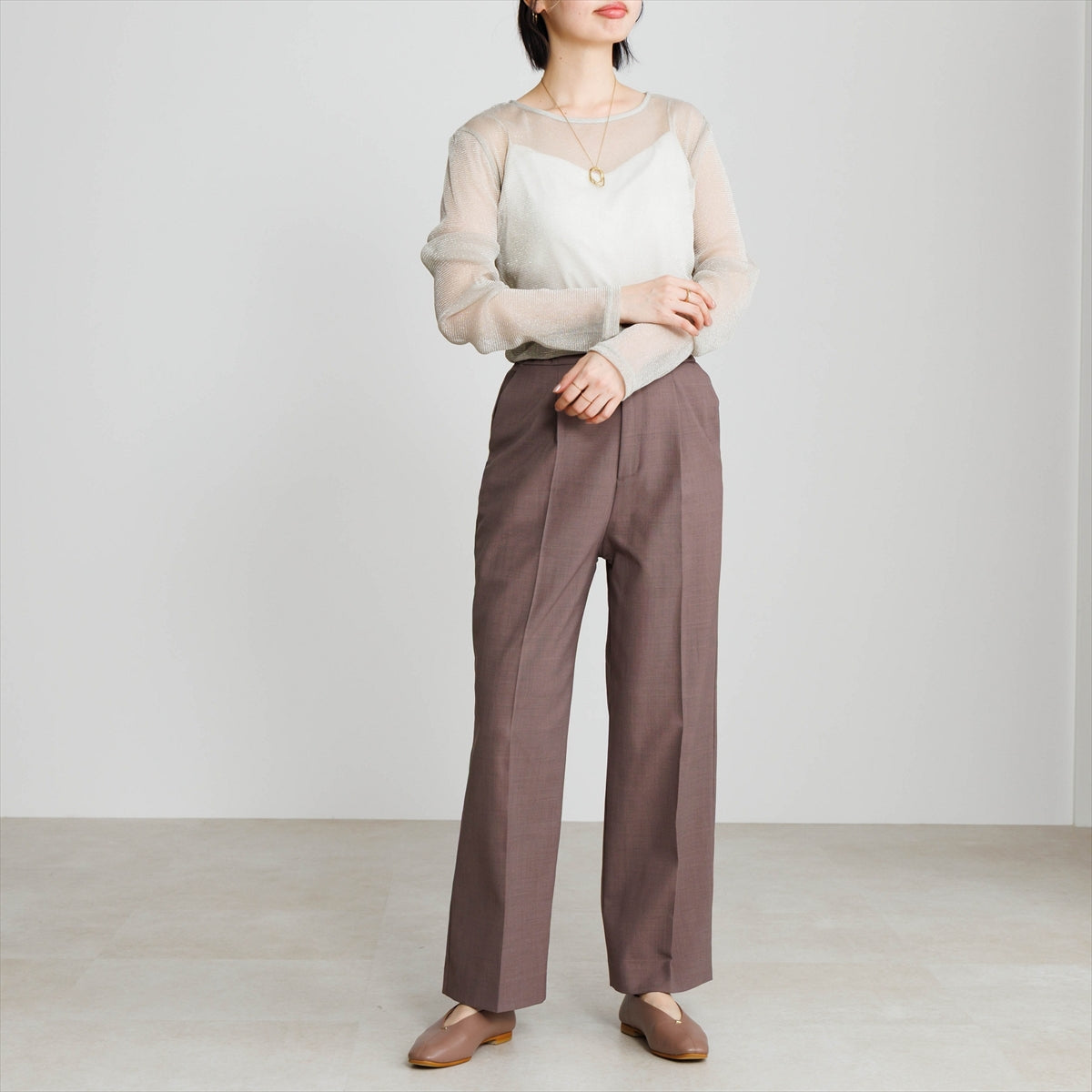 【26AW】メタルポイントフラットパンプス/651326