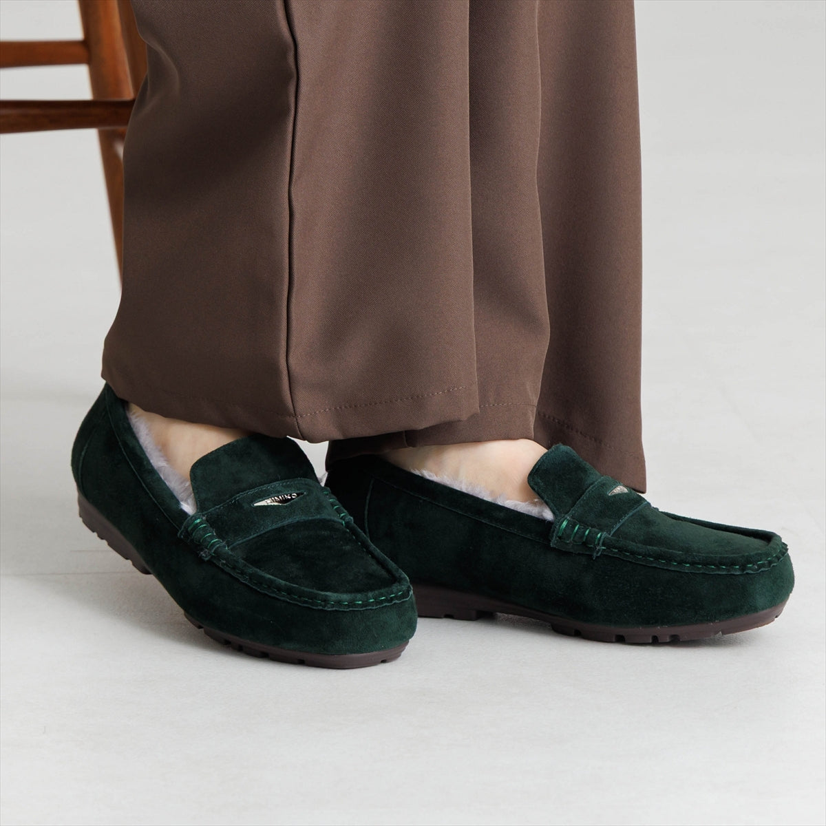 【26AW】メタルポイントふわふわモカシン/651332