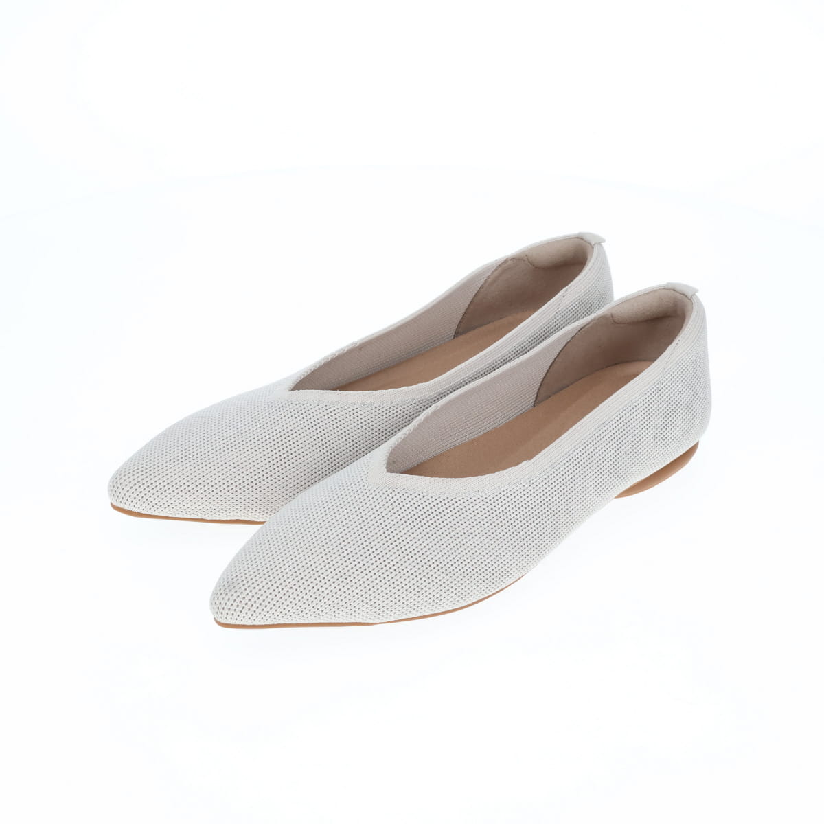 《一部予約/6月下旬入荷予定》【26SS】洗えるVカットニットパンプス/661122