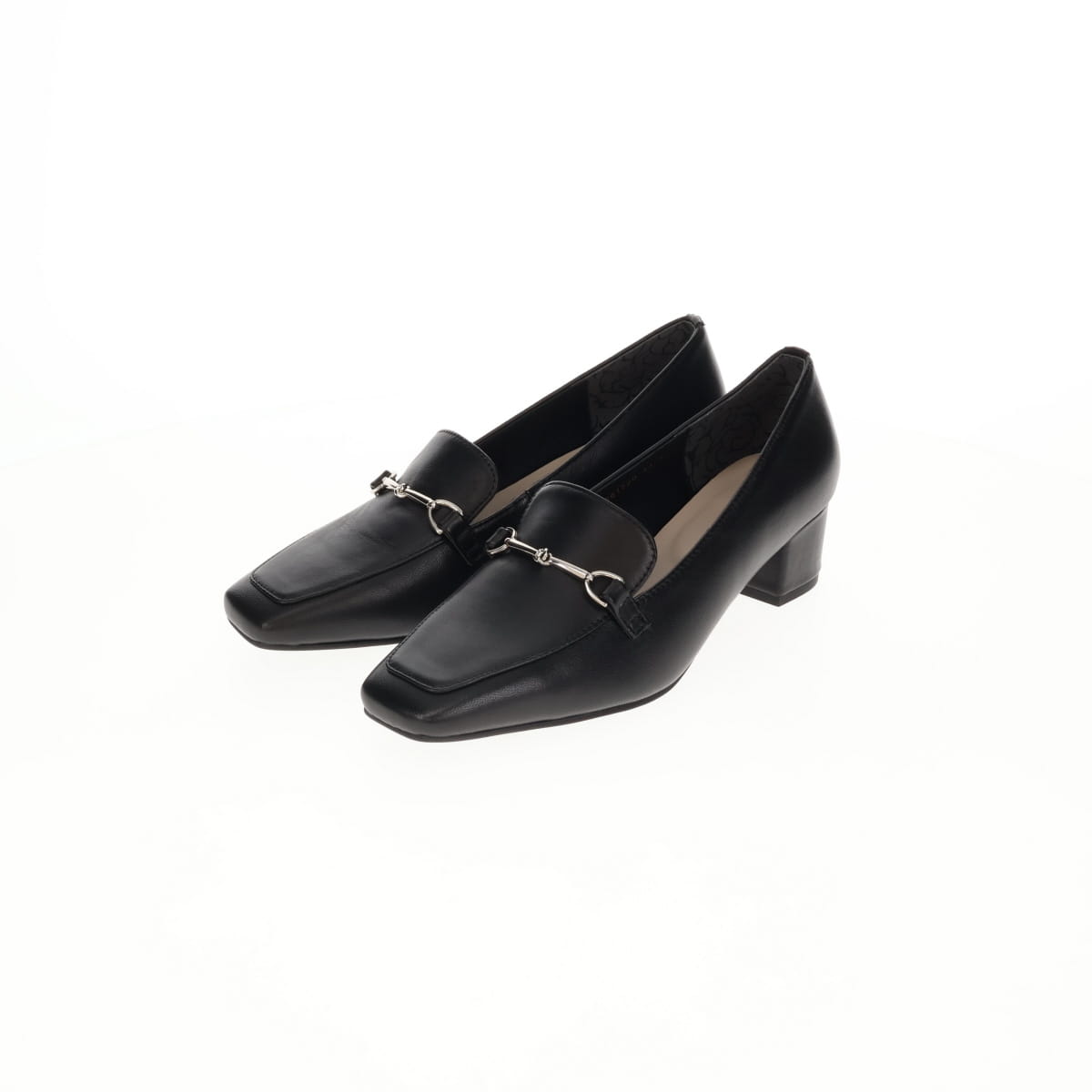 《予約/9月中旬入荷予定》【26AW】4cmヒールビットローファー/661320