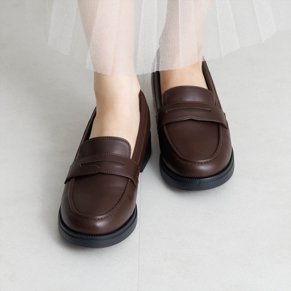 【26AW】軽量ソールローファー/661335
