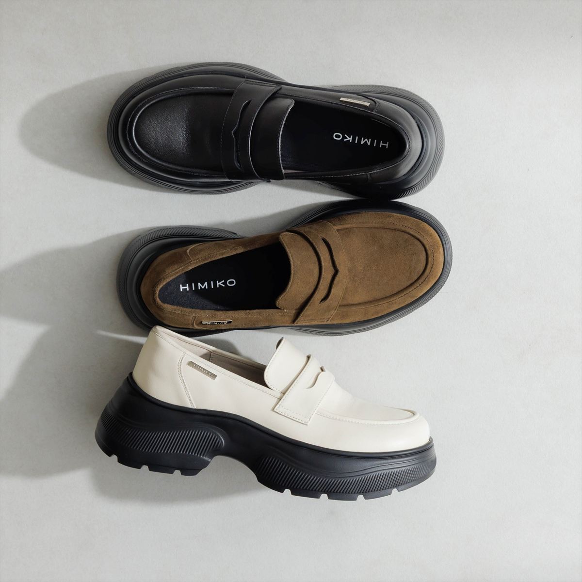 《予約/10月中旬入荷予定》【26AW】スポーティーソールローファー/661336
