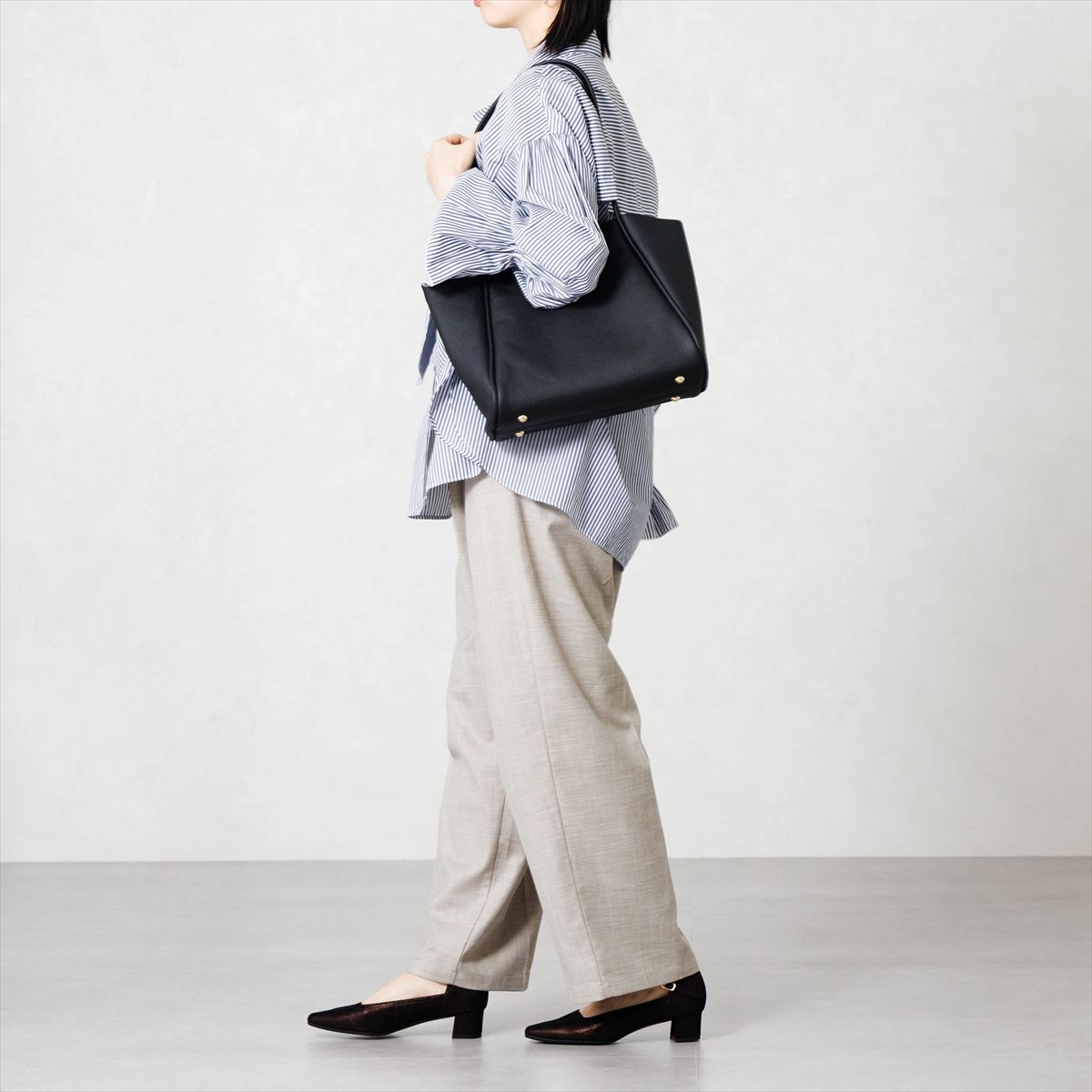 《予約/9月下旬入荷予定》【26AW】A4対応ベーシックトートバッグ/661380