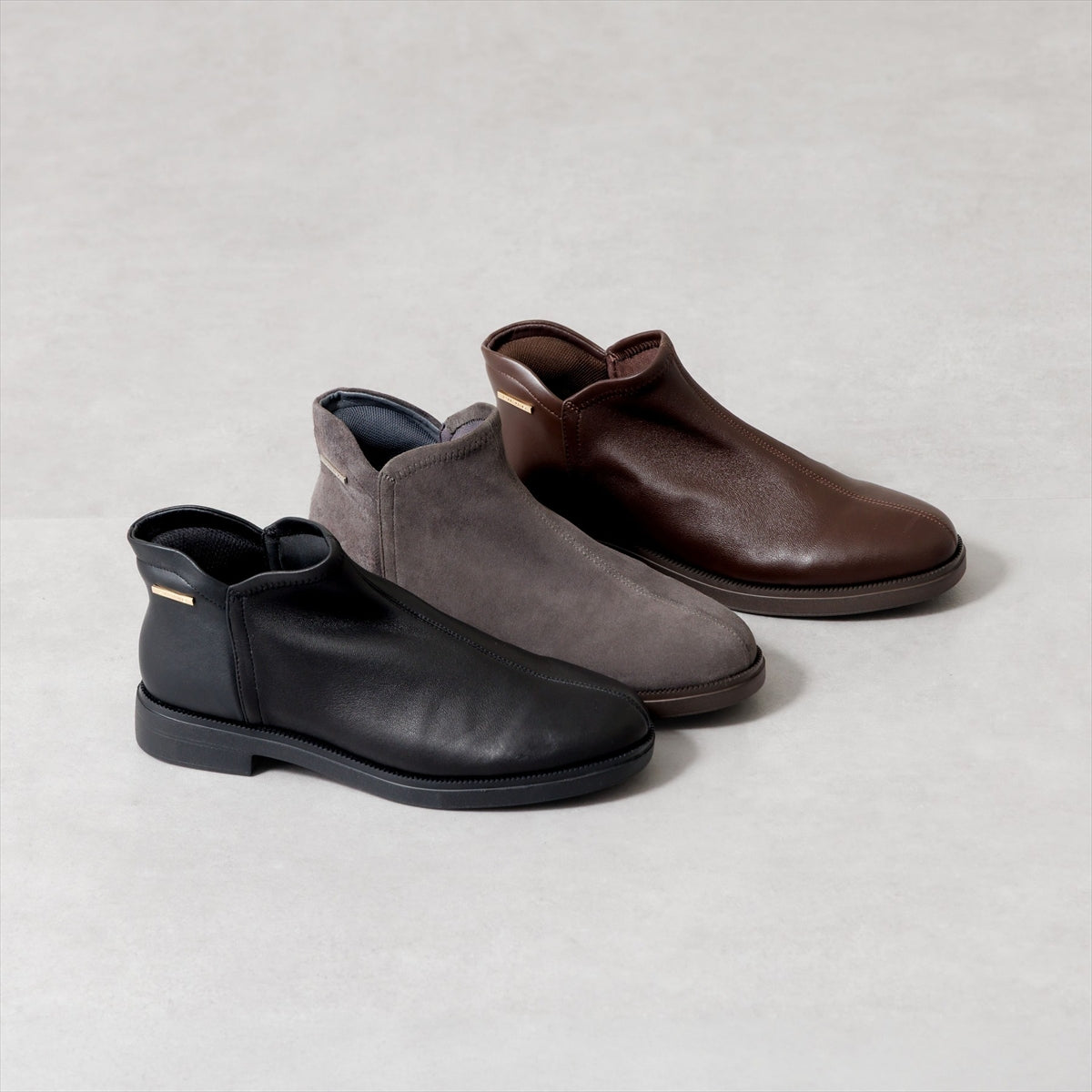 《一部予約/11月下旬入荷予定》【26AW】【瞬間フィット】ハンズフリーショートブーツ/661421