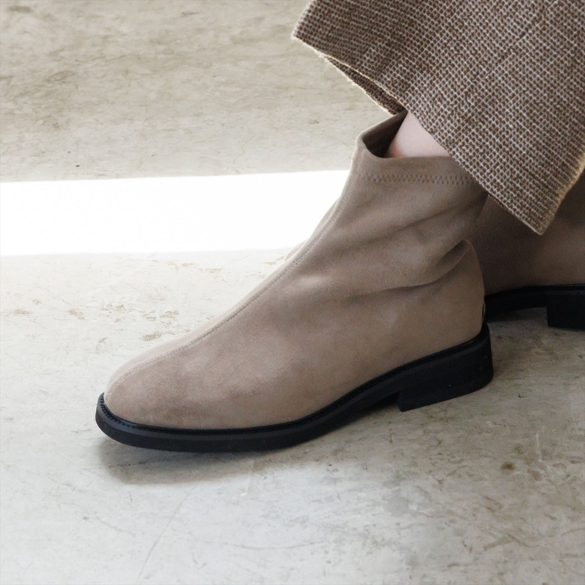 【26AW】ラウンドトゥストレッチブーツ/661422