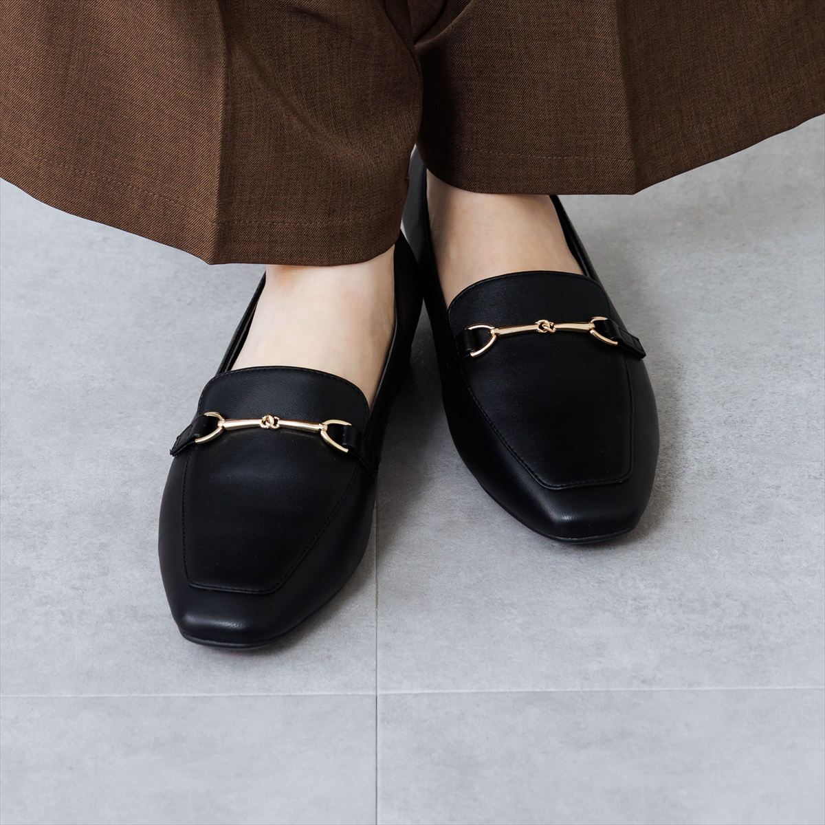 【WEB限定デザイン/再入荷】ビットモチーフローファー/640003