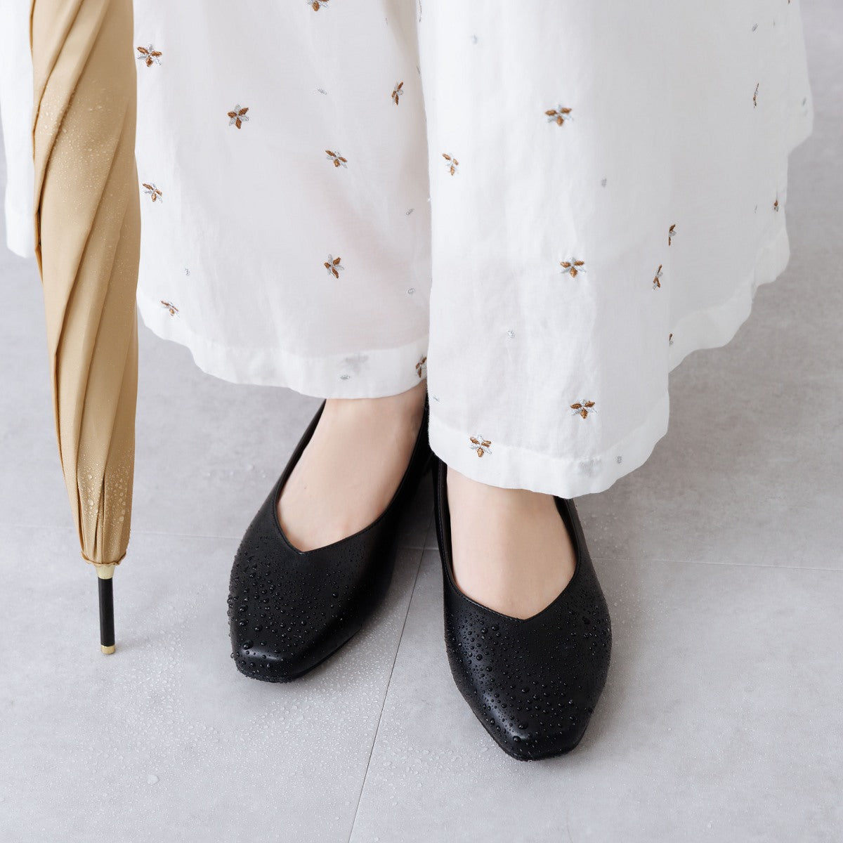 【26SS】レインスクエアパンプス/664103