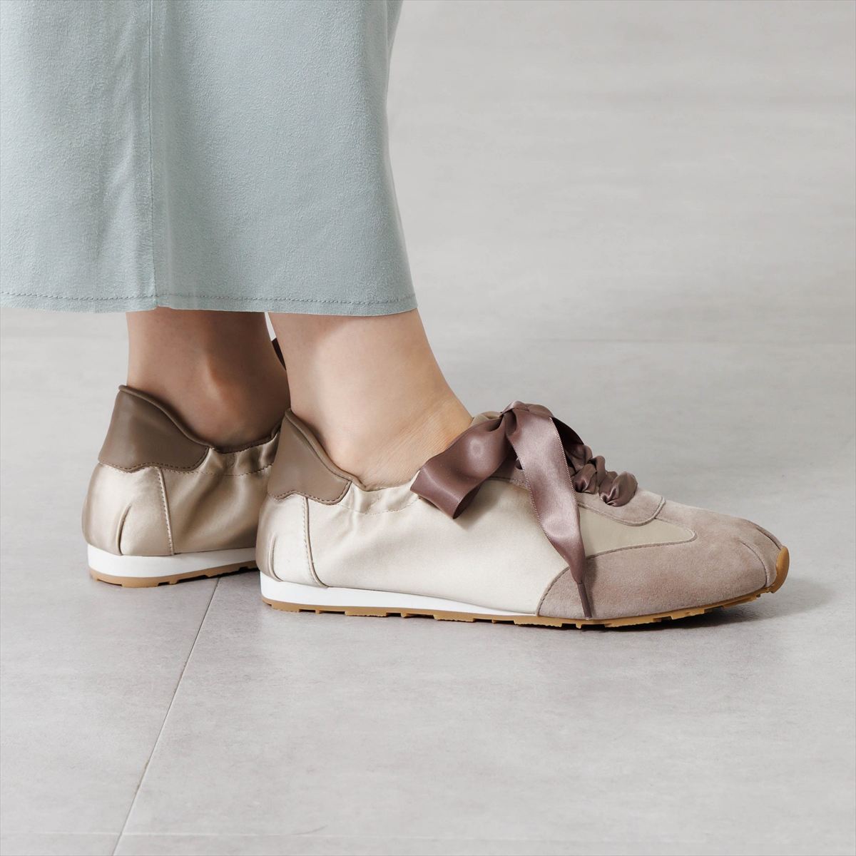 【26AW】2WAYレースフラットスニーカー/667102