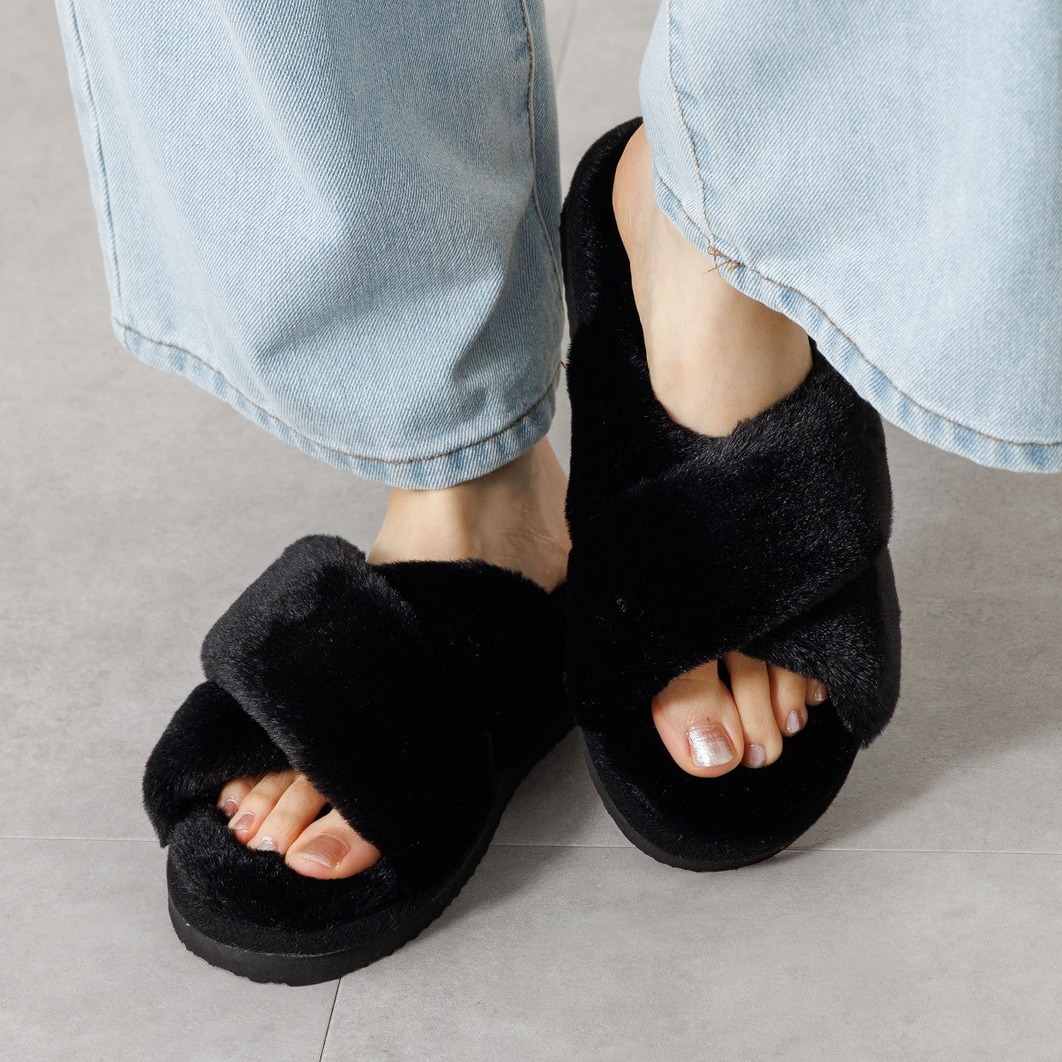 【26AW】ファースリッパ/946003