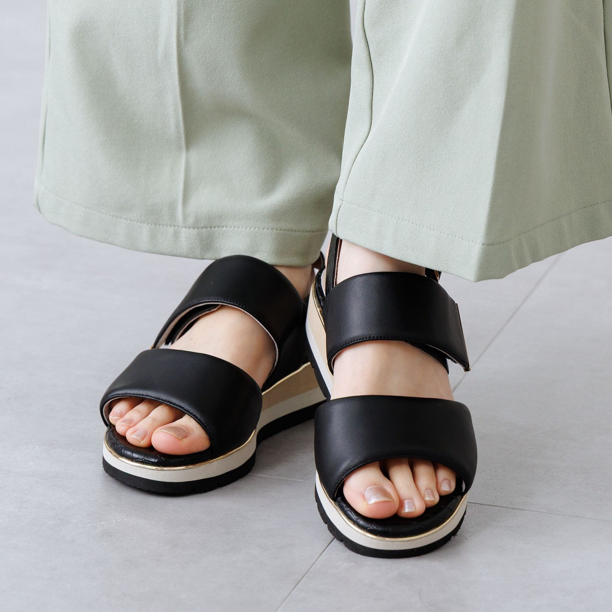 【SALE】ソフトシープパデットサンダル/661233