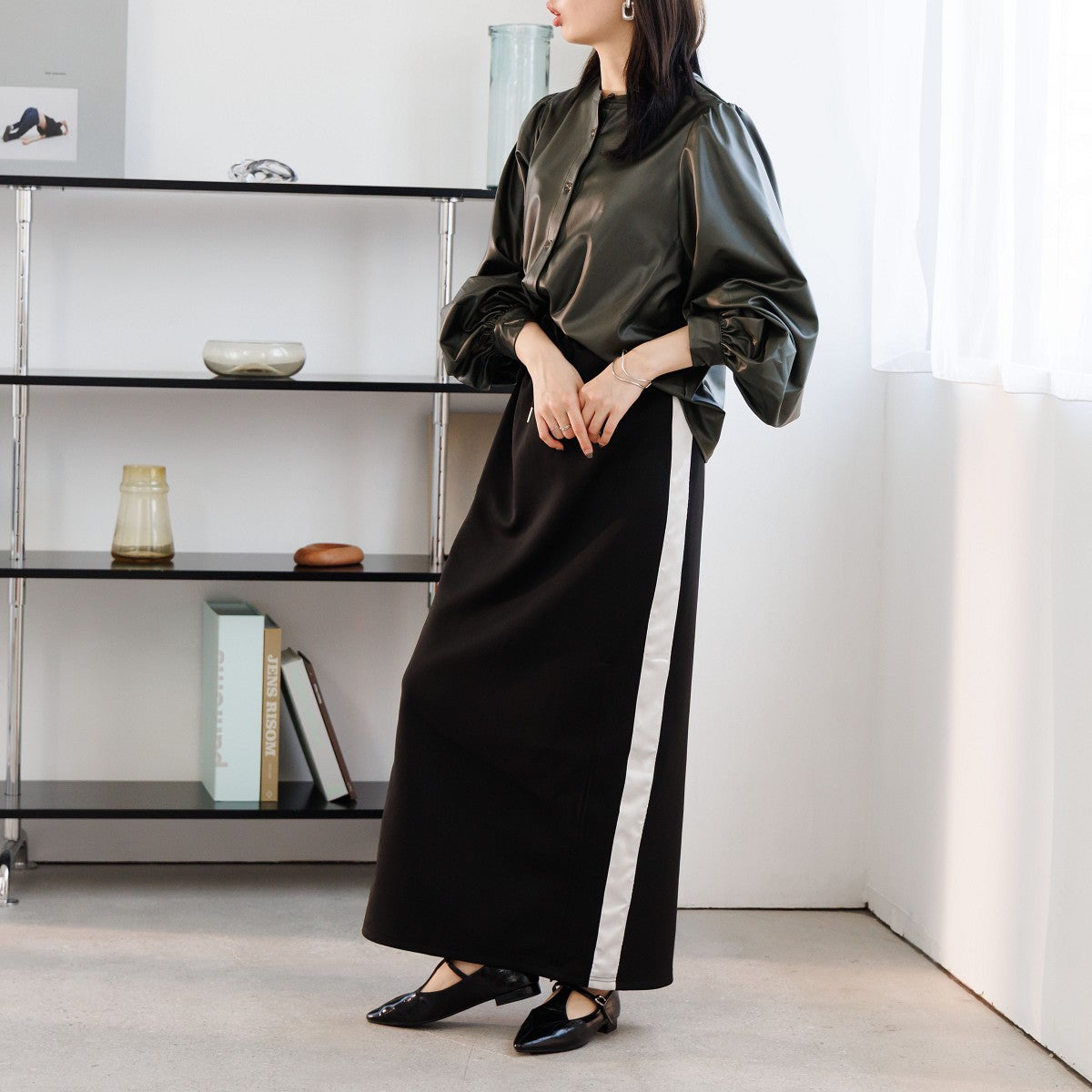 【SALE】ダイヤTストラップフラットパンプス/554305