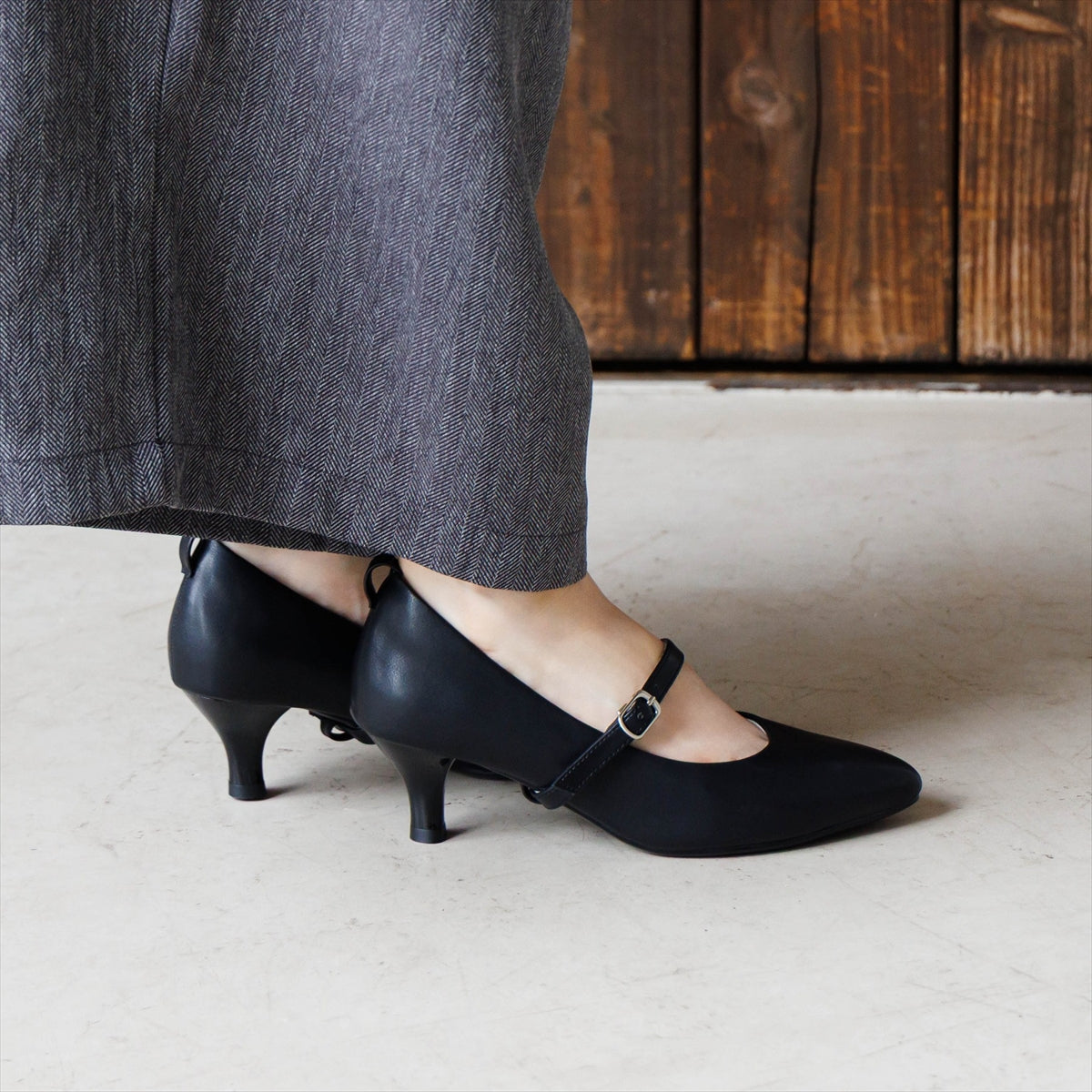 【26AW】ビジューストラップ 3WAYパンプス/564301