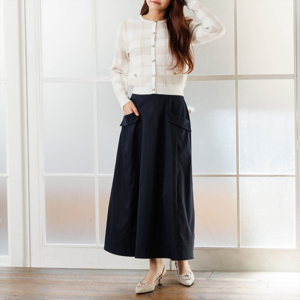 《予約／9月中旬入荷予定》【26AW】ビジューバックルバックストラップ/564306