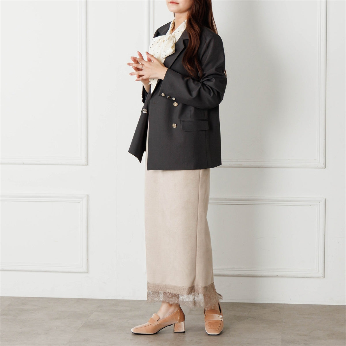 《予約／10月上旬入荷予定》【26AW】パールモチーフヒールローファー/564310