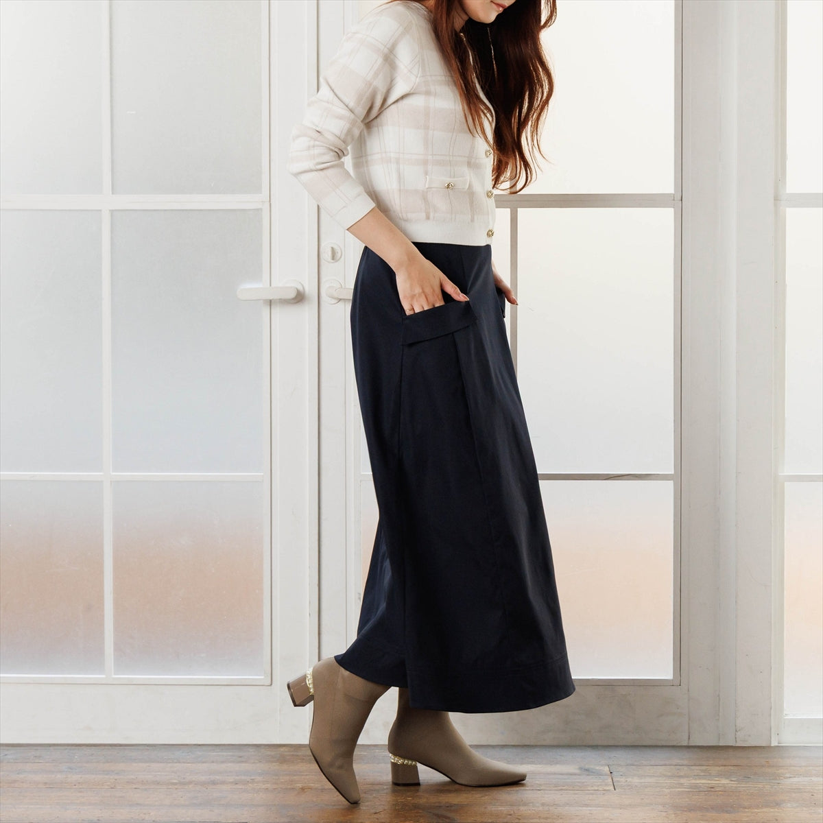 《予約／11月上旬入荷予定》【26AW】パールヒールニットショートブーツ/564405