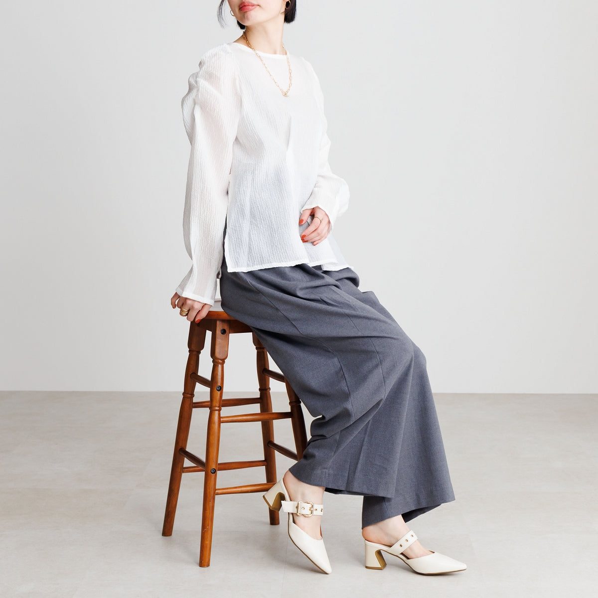【26SS／WEB限定デザイン】メタルアクセントミュールパンプス/640012