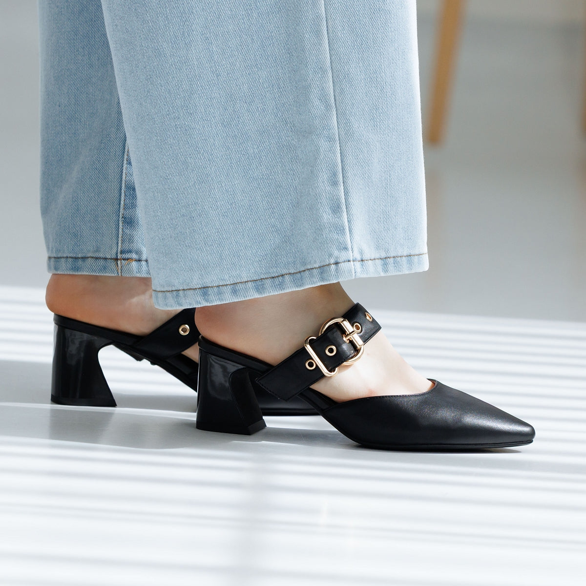 【26SS／WEB限定デザイン】メタルアクセントミュールパンプス/640012