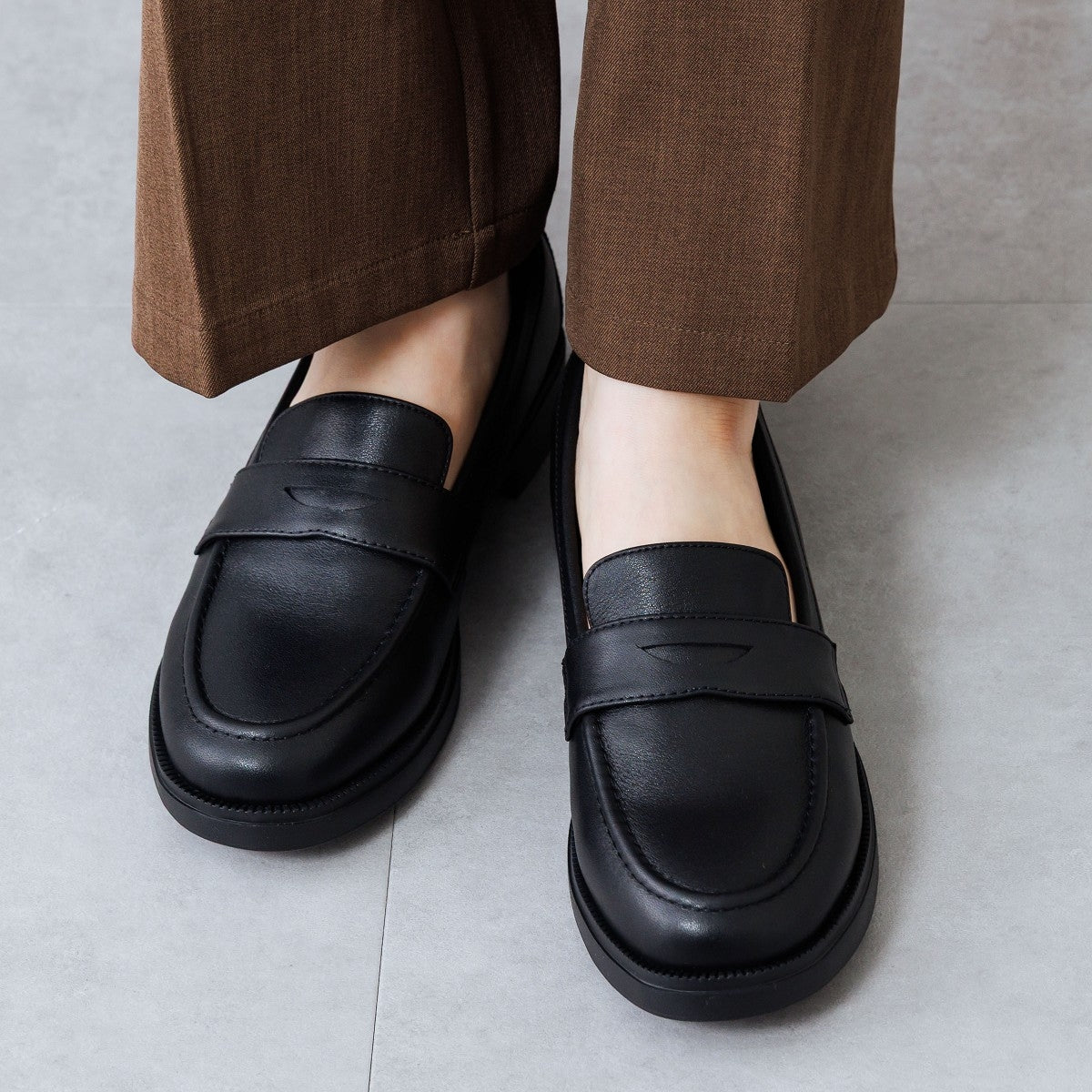 《一部予約/7月上旬入荷予定》【26SS／WEB限定デザイン】ふわかるローファー/640015