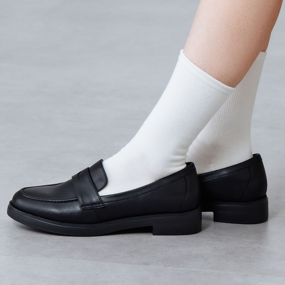 《一部予約/7月上旬入荷予定》【26SS／WEB限定デザイン】ふわかるローファー/640015