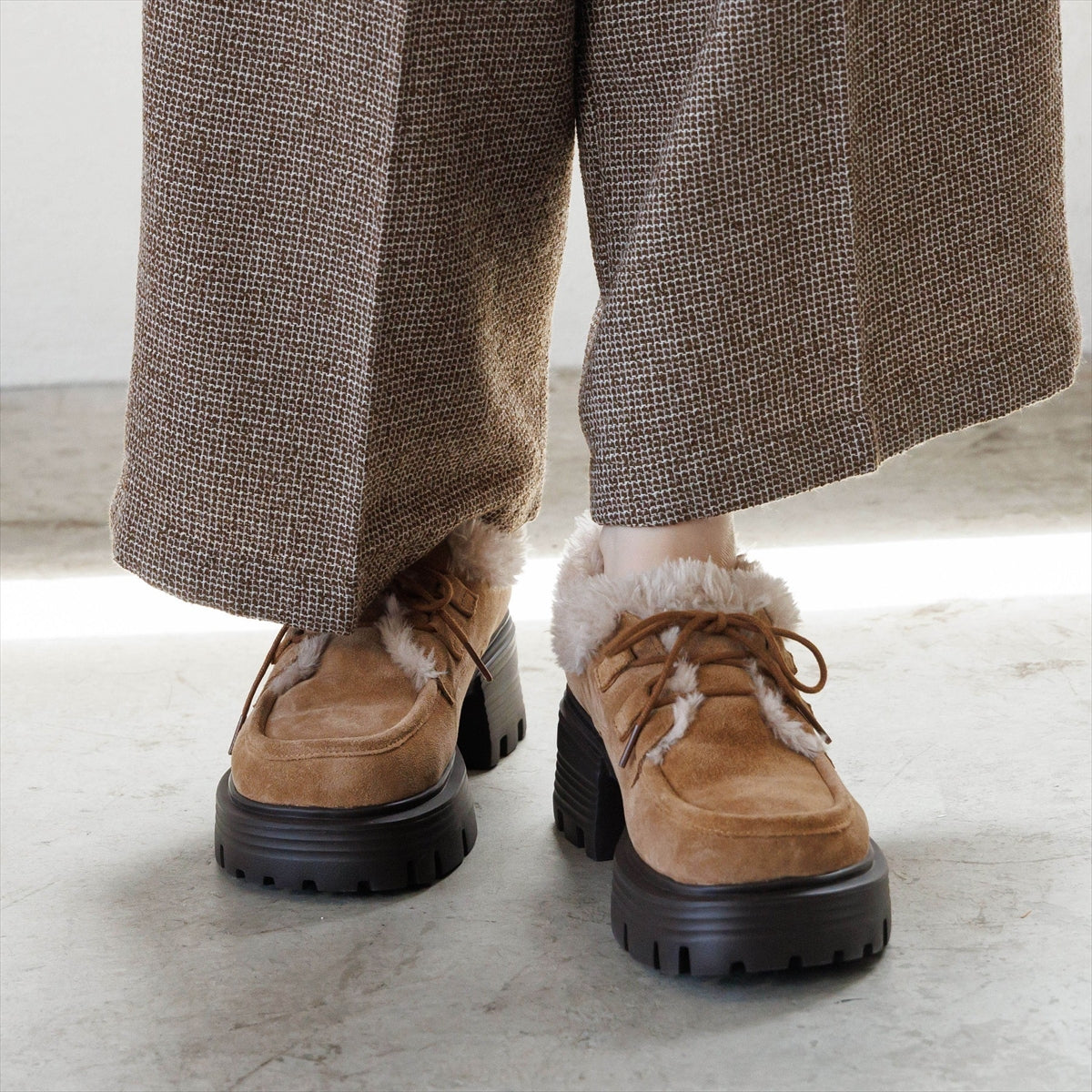 【26AW／WEB限定デザイン】ファーデザインレースアップシューズ/640019