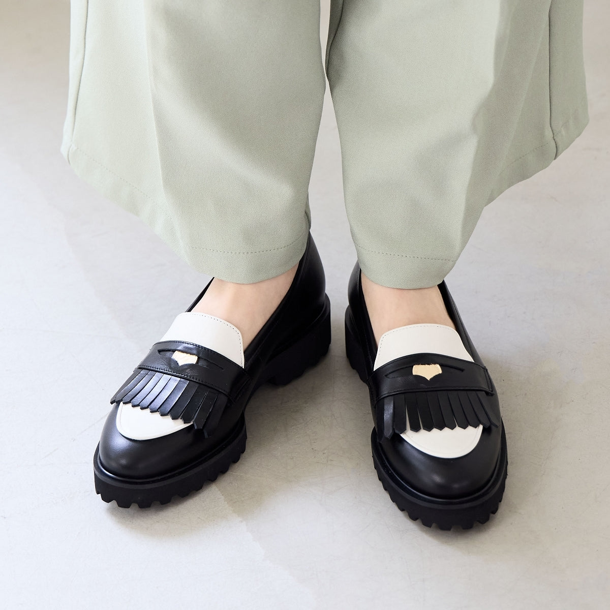 【SALE】トラックソールコインローファー/641304