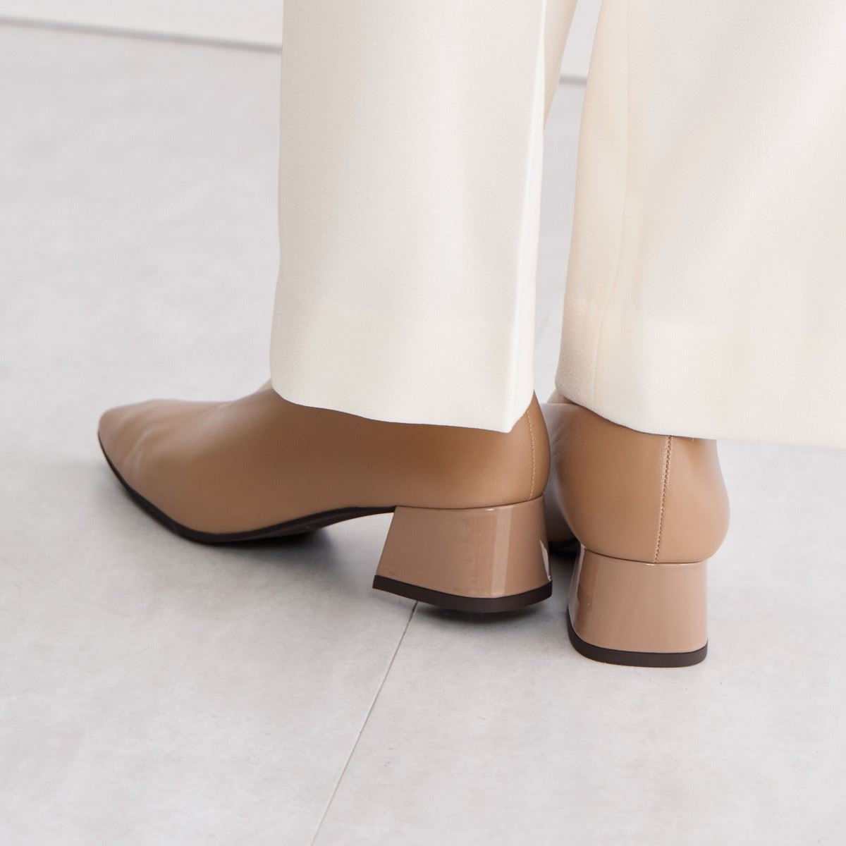 【SALE】Vカットブロックヒールパンプス/641309