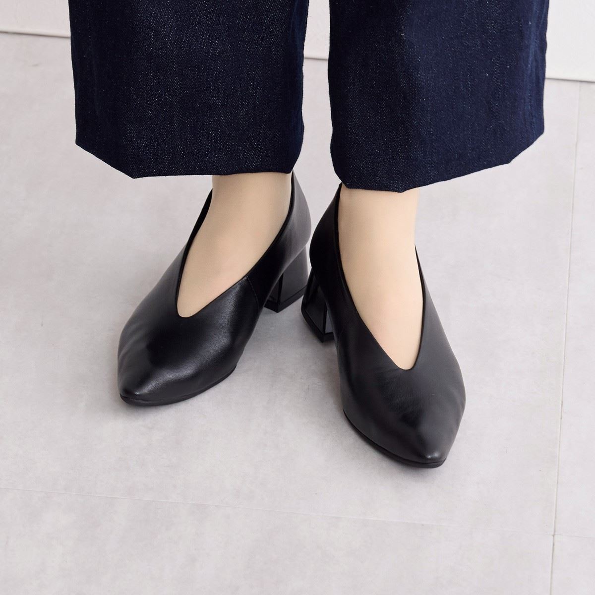 【SALE】Vカットブロックヒールパンプス/641309