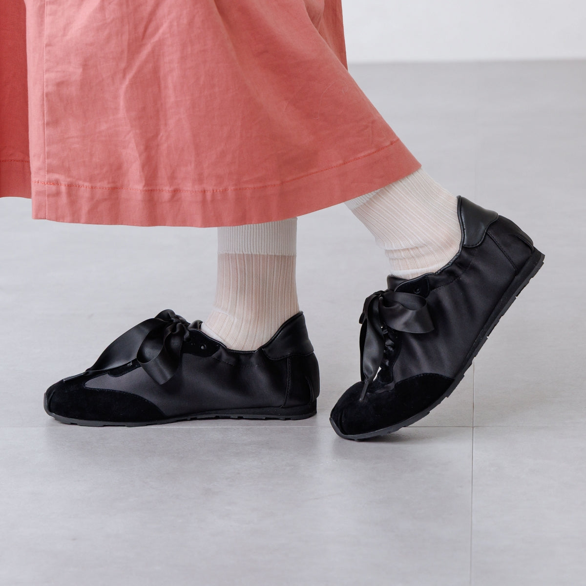 【26SS新色追加/WEB限定デザイン】バレエコアデザインスニーカー/650302
