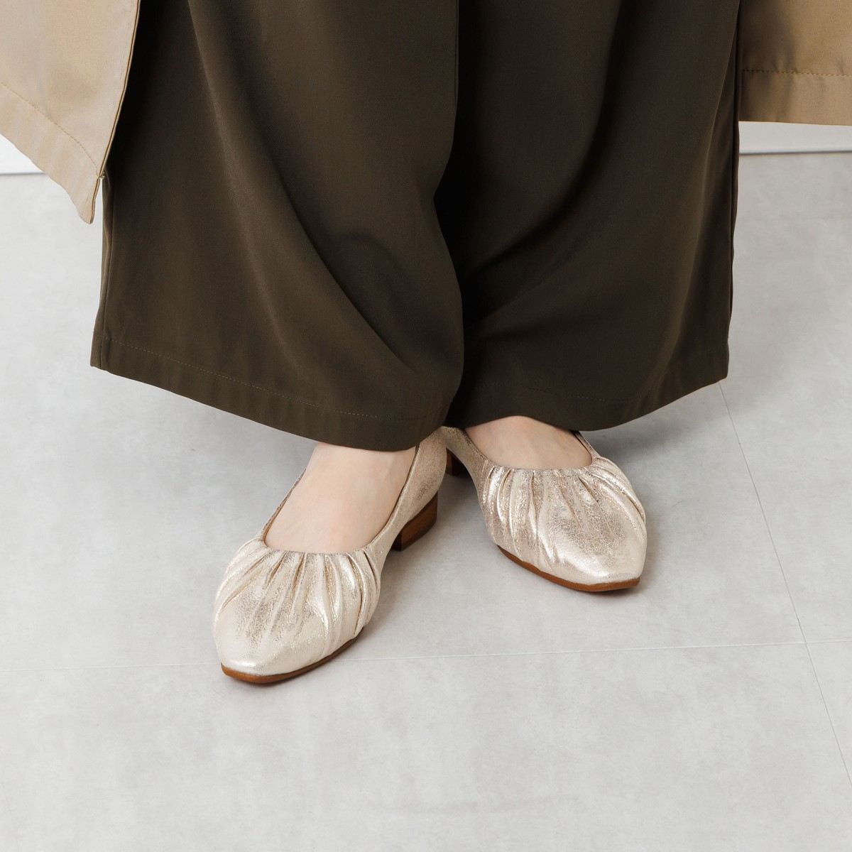 【SALE】ギャザーフラットパンプス/651101
