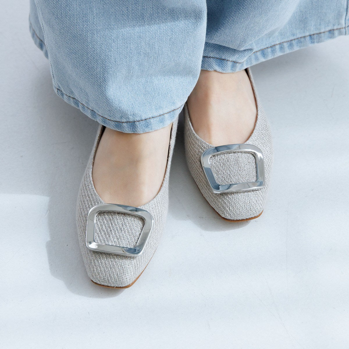 【SALE】スクエアバックルローヒールパンプス/751110