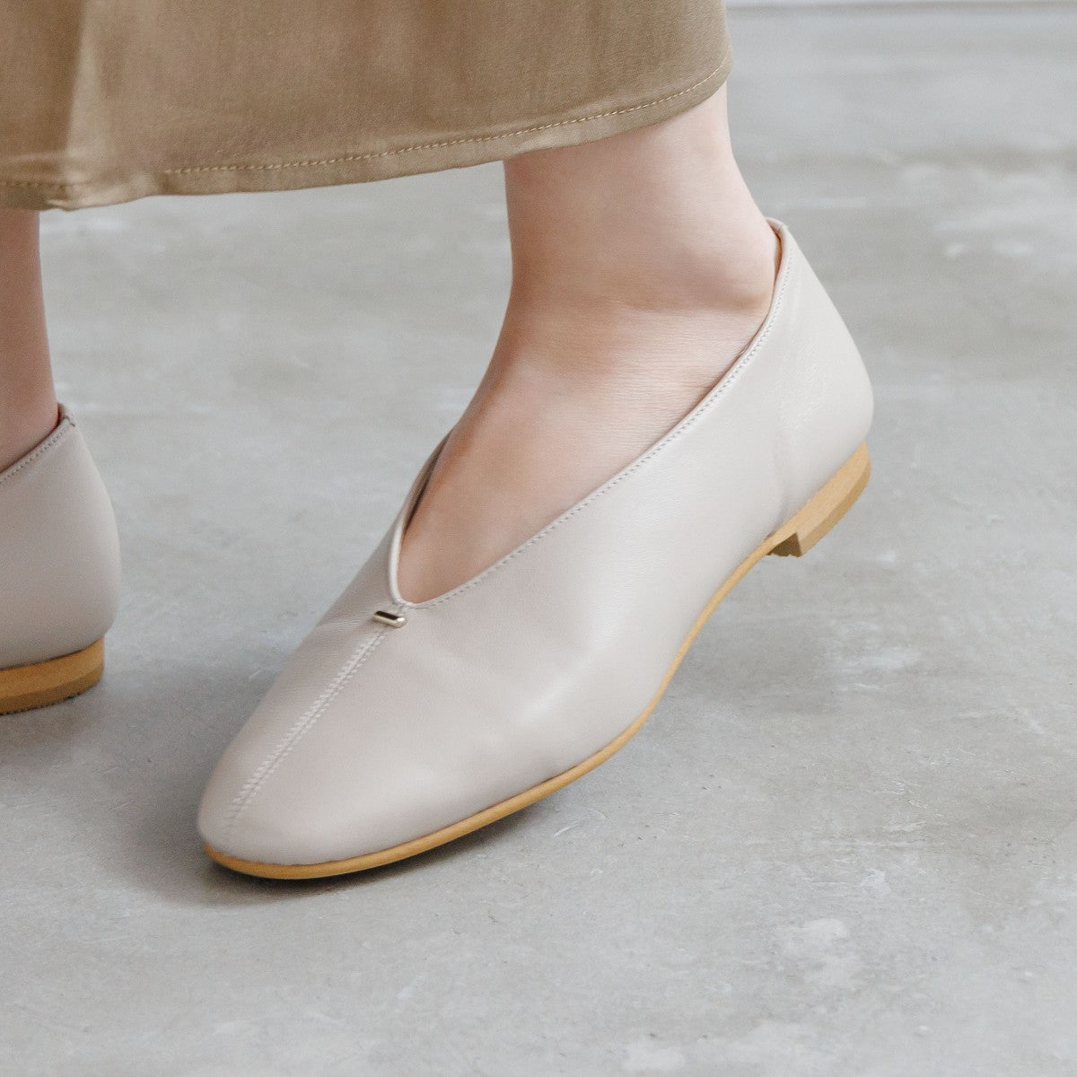 【SALE】メタルポイントフラットパンプス/751326