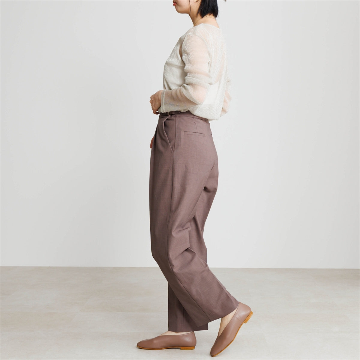 【26AW】メタルポイントフラットパンプス/651326