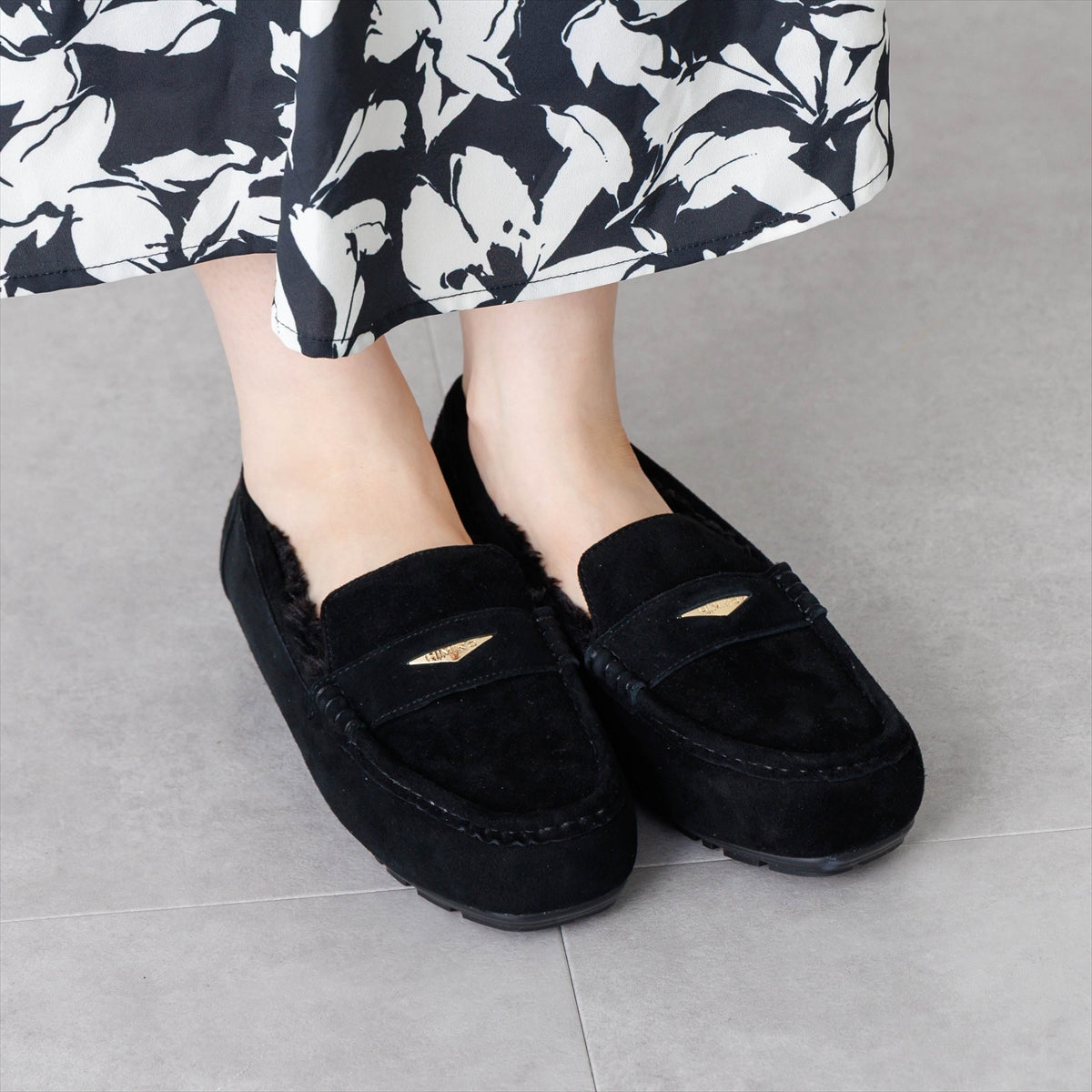 【26AW】メタルポイントふわふわモカシン/651332