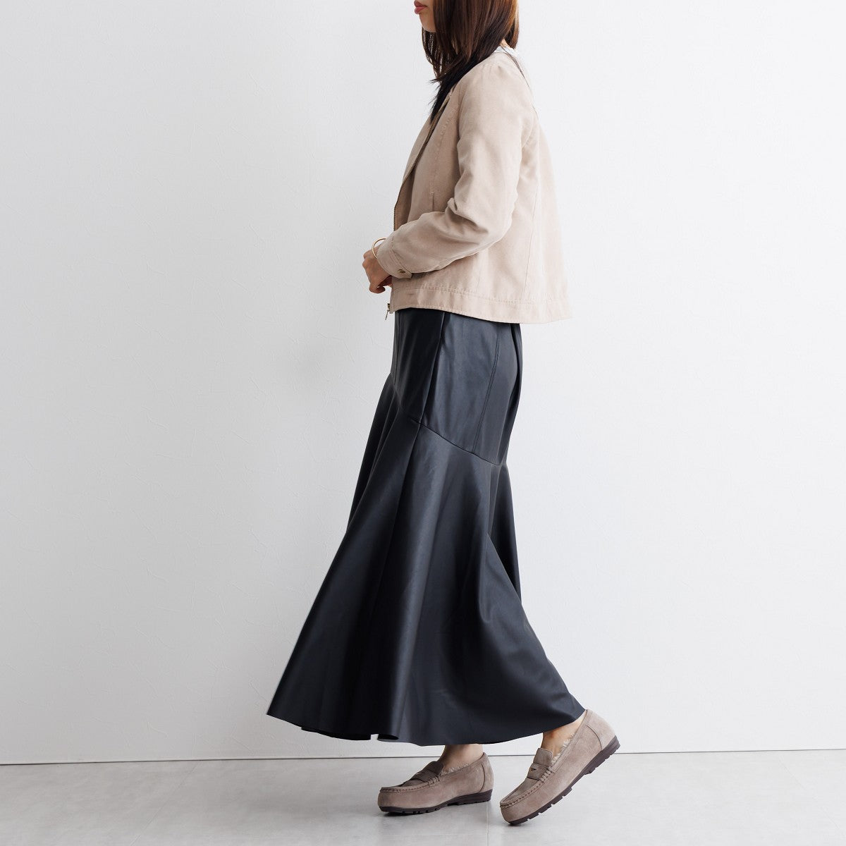 【26AW】メタルポイントふわふわモカシン/651332