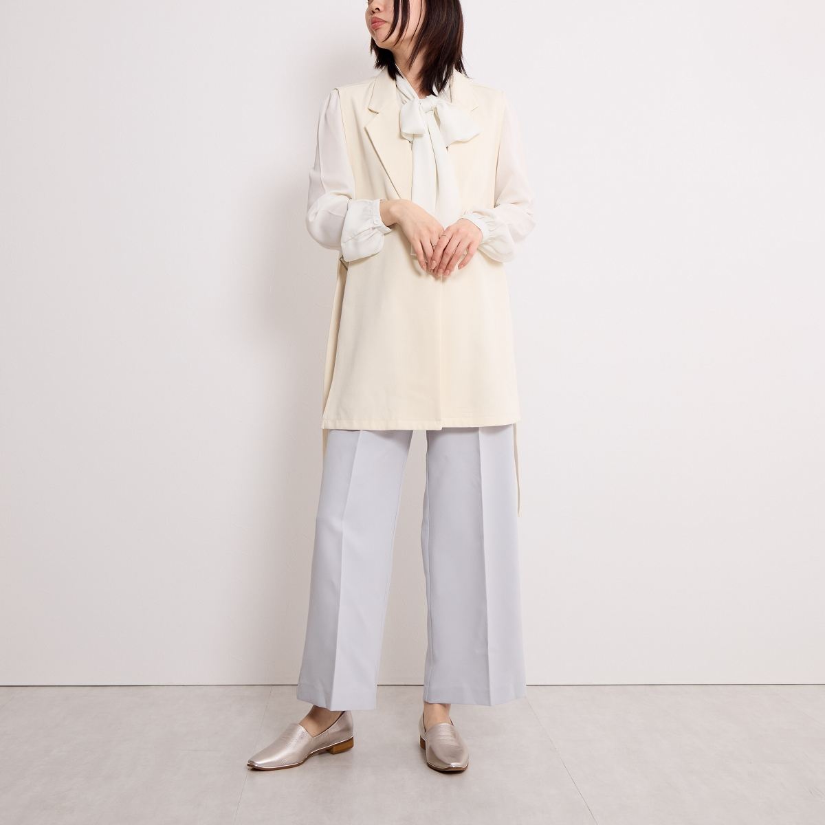【SALE】メタルラインソフトレザーフラットパンプス/753101