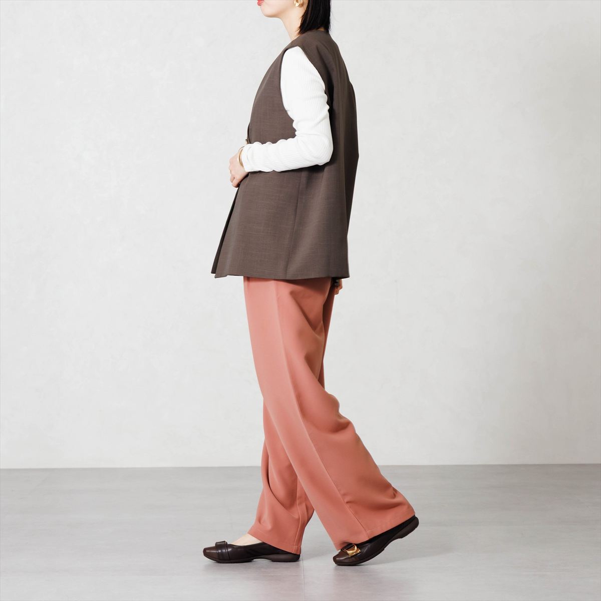 【26AW】メタルベルトスニーカーパンプス/653301