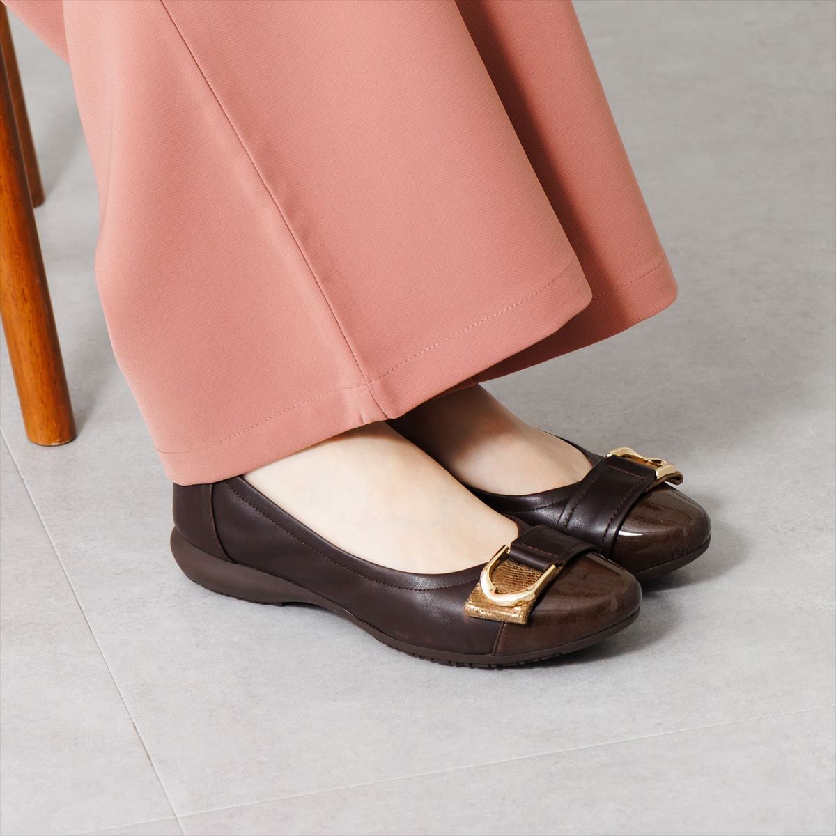 【26AW】メタルベルトスニーカーパンプス/653301